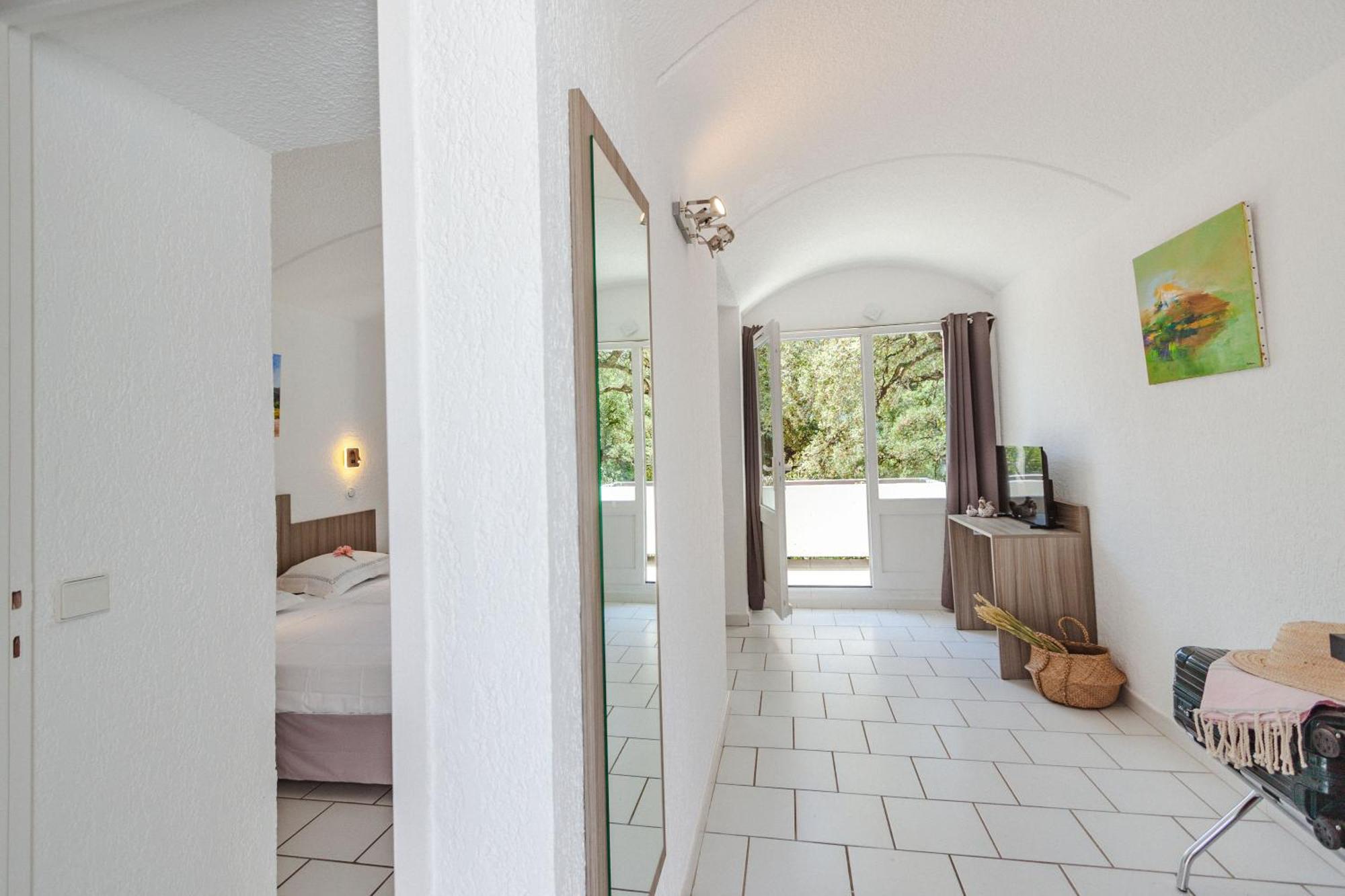 Capsud, La Garde-Freinet Apartamento Exterior foto