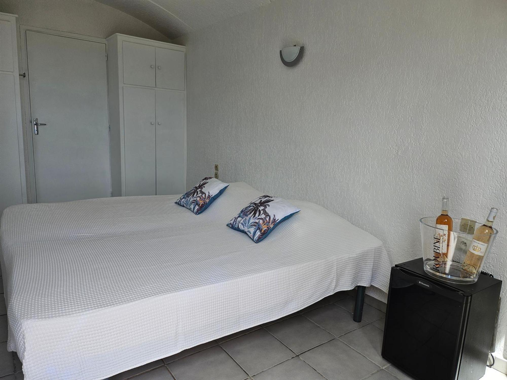 Capsud, La Garde-Freinet Apartamento Exterior foto